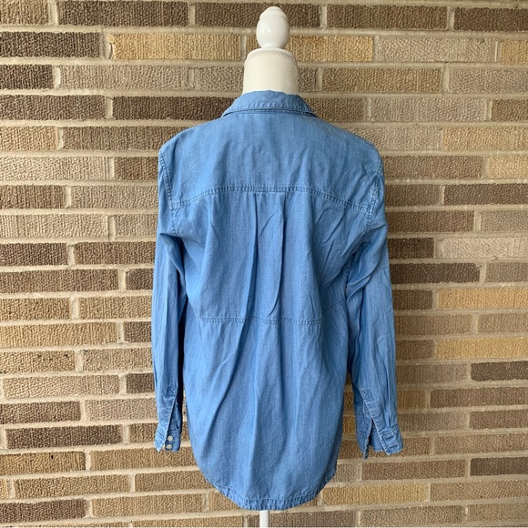 Athleta Chambray Blue Button Down Shirt Tencel Size Small - Picture 10 of 12